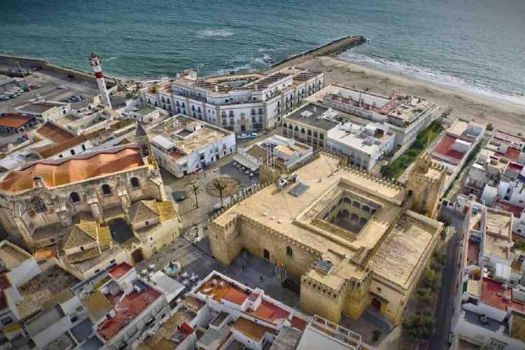 Luz, sol y arena view 2