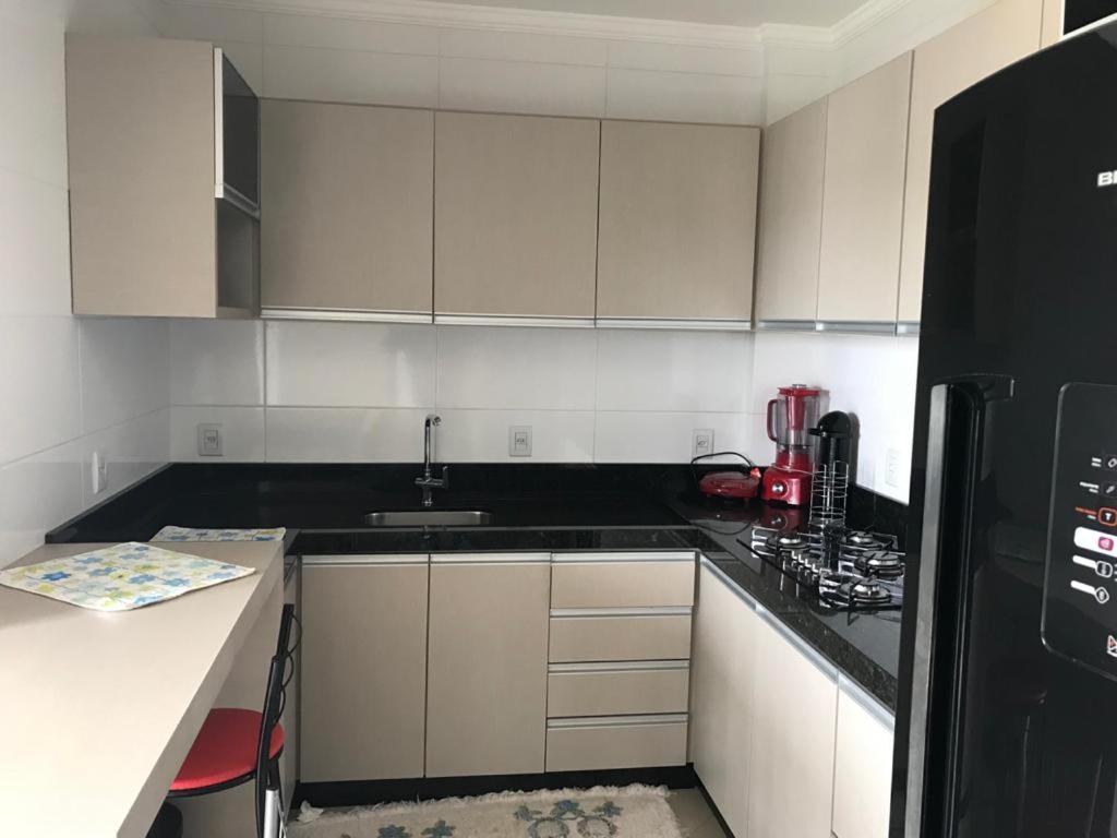 Apartamento amplo completo e climatizado view 4