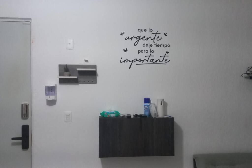 Casa inteligente en Cancún con alberca familiar