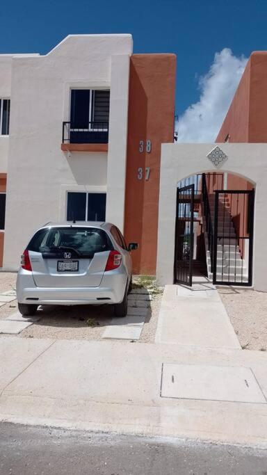 Casa inteligente en Cancún con alberca familiar