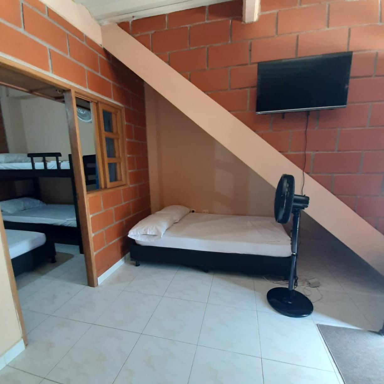 Mi pueblo natal Aptos y habitaciones