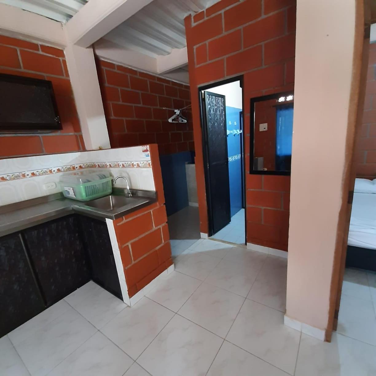 Mi pueblo natal Aptos y habitaciones