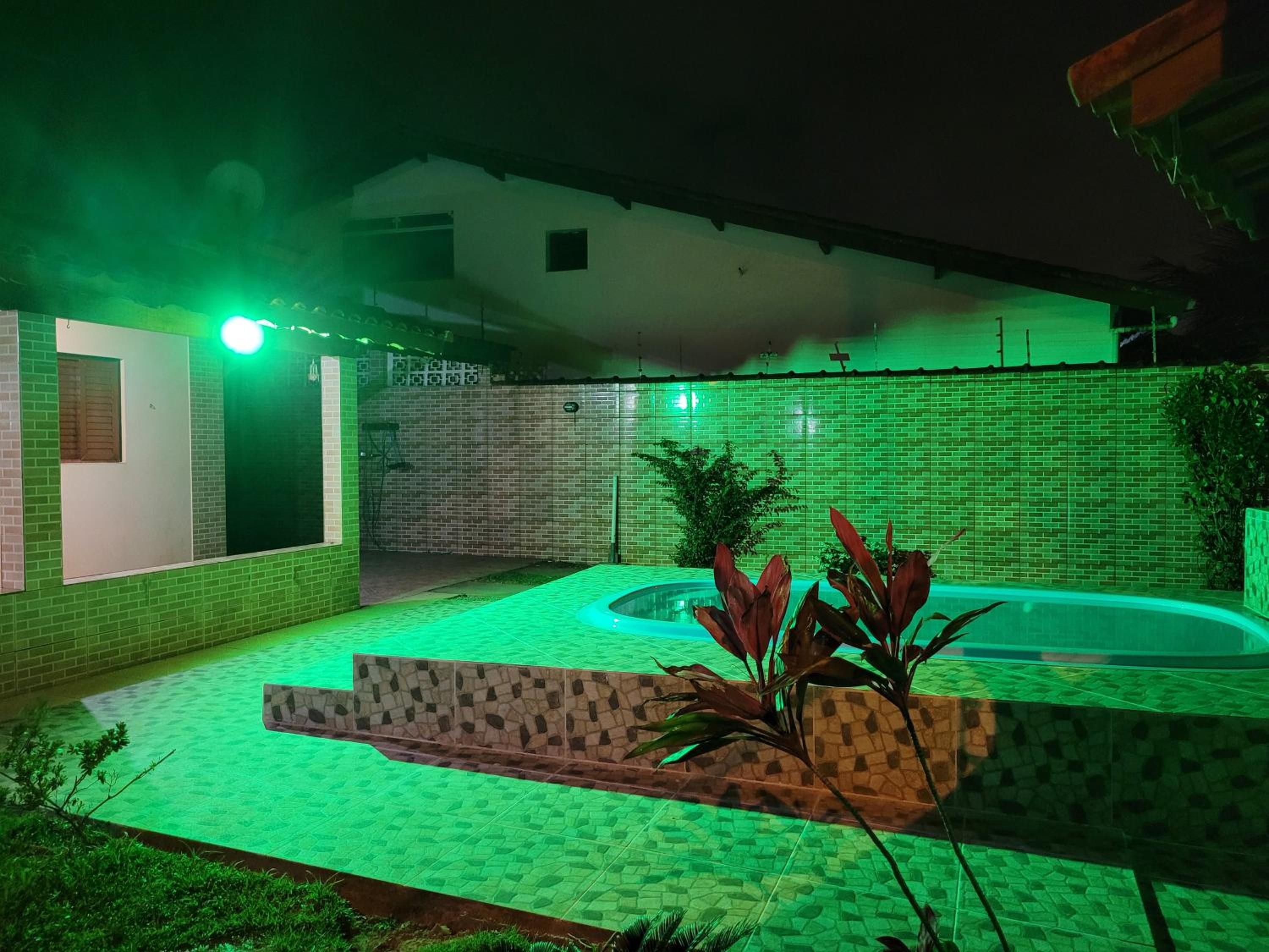 Casa de praia Jequitiba, 50 metros do mar com piscina!!ITANHAÉM!