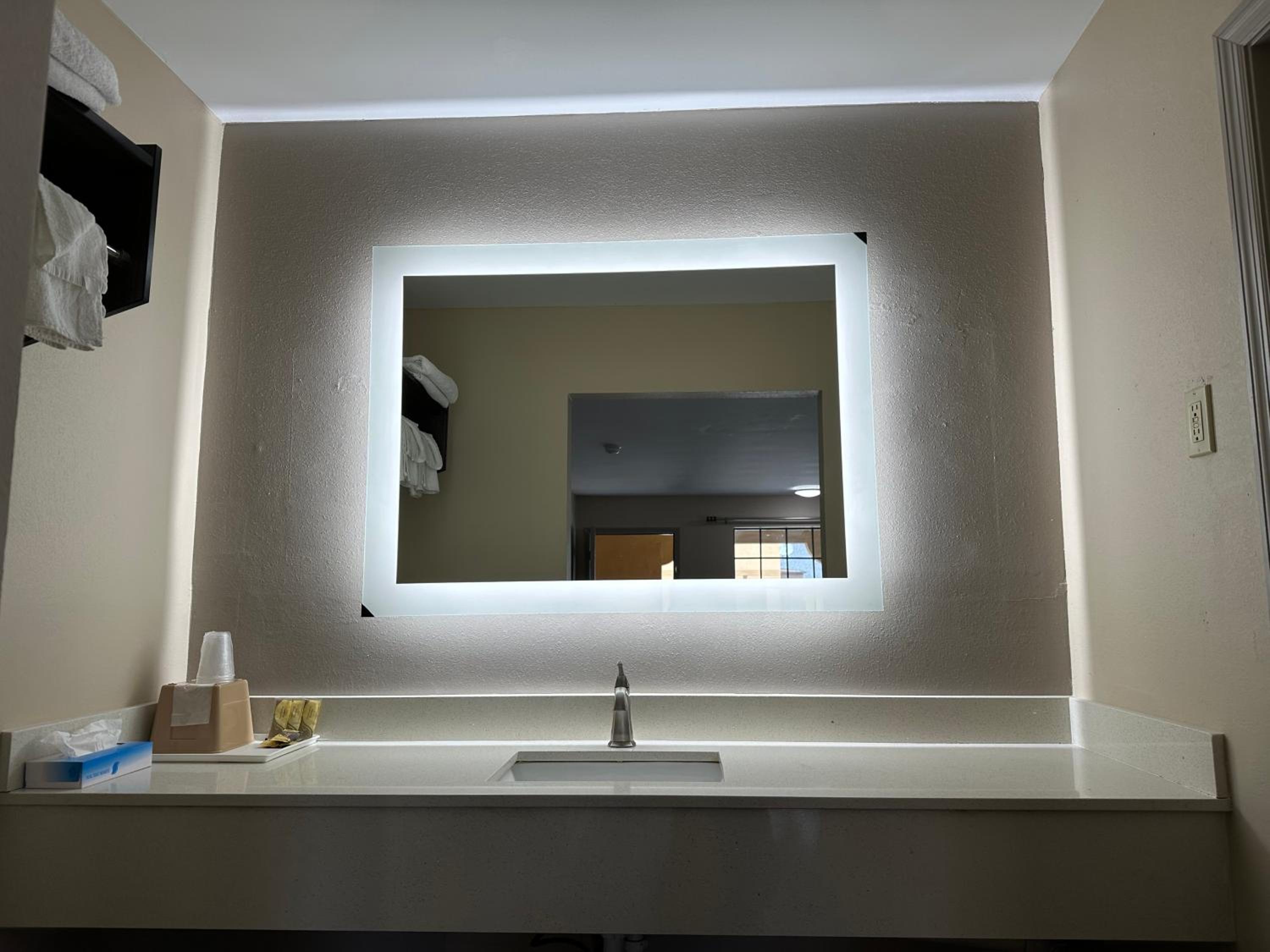 Express inn Hartselle - Property Image 5