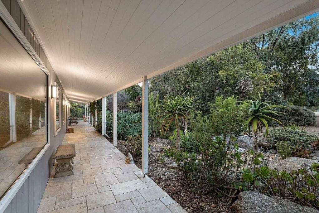 Archies - private coastal sanctuary, perfect for familes, linen included