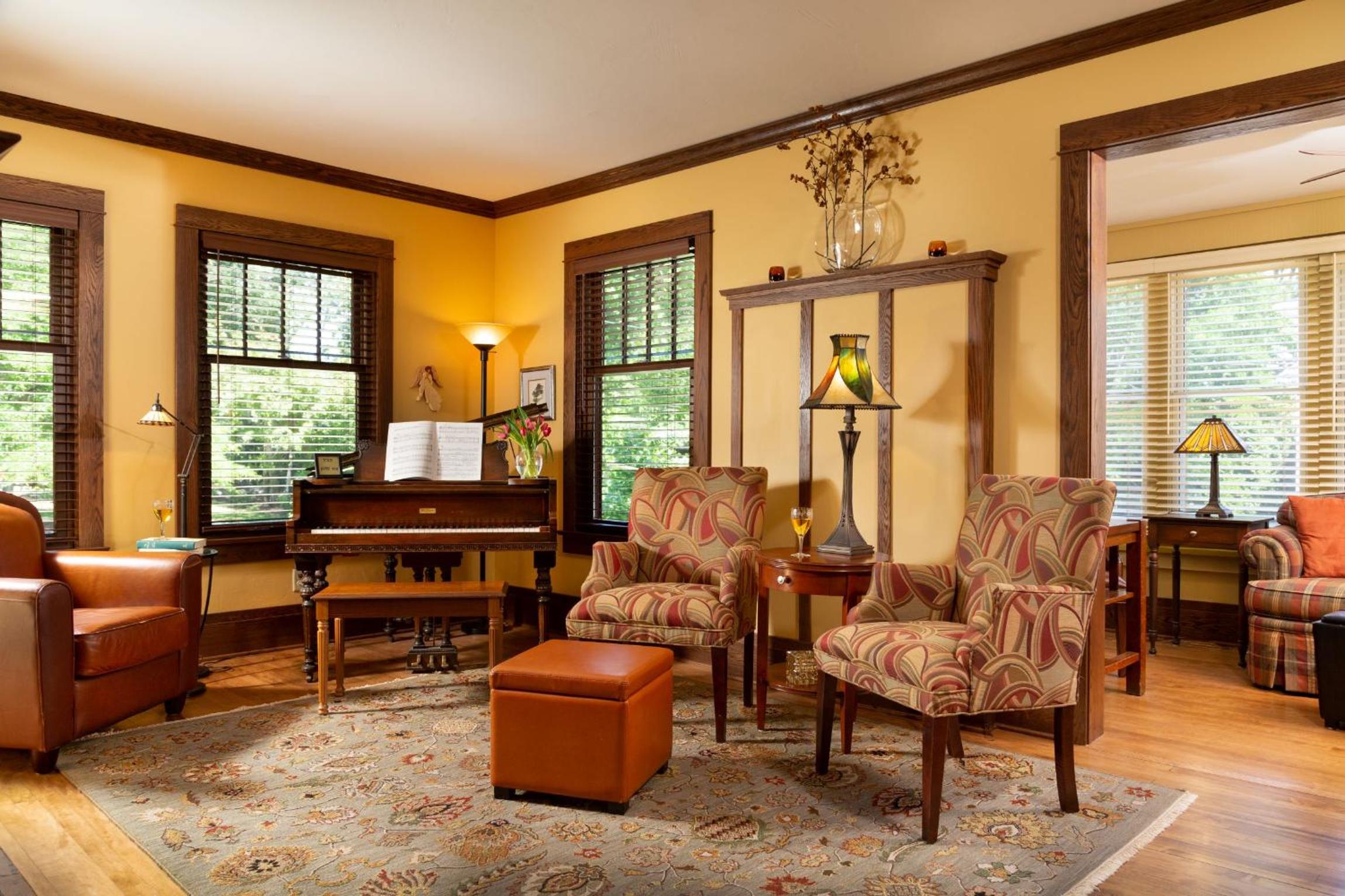 The Buckingham Inn