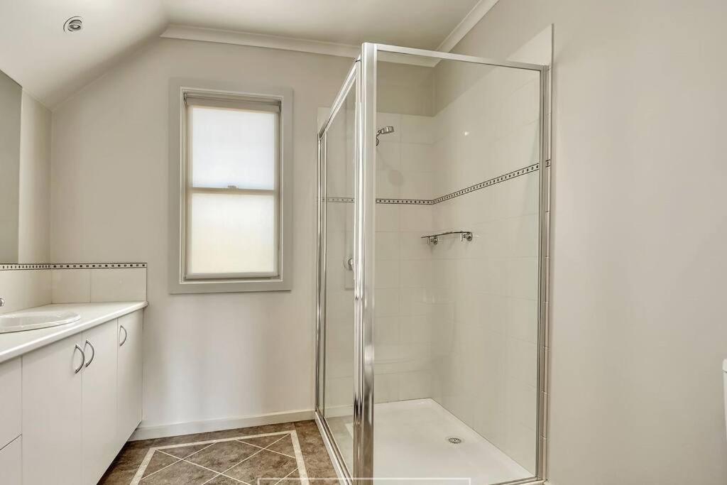 Central Villa/Two King beds/Disabled/Family/Pets