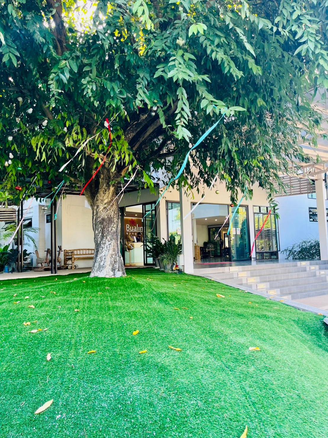 Bualinn Resort