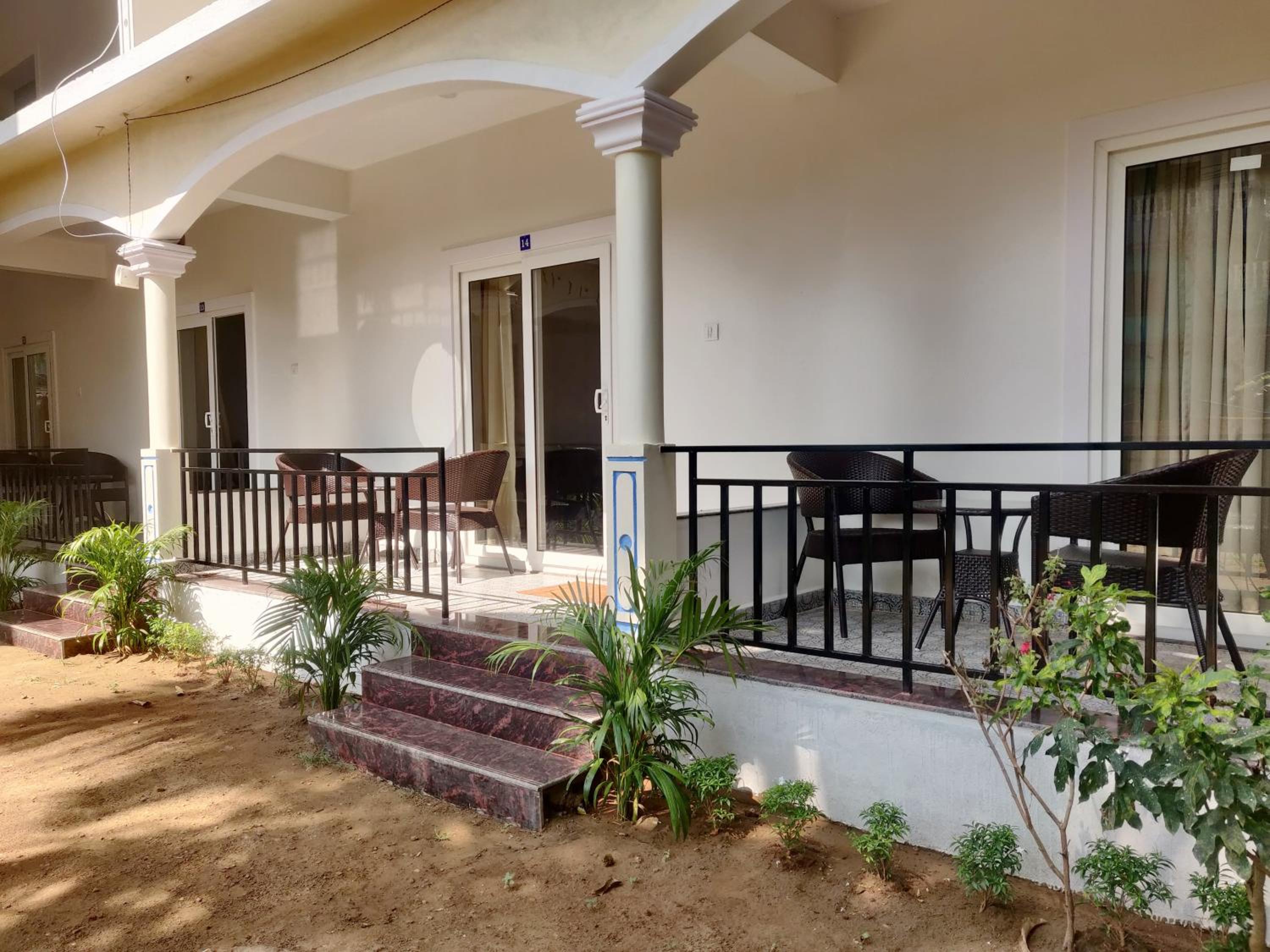 Morjim Sunset Hotel