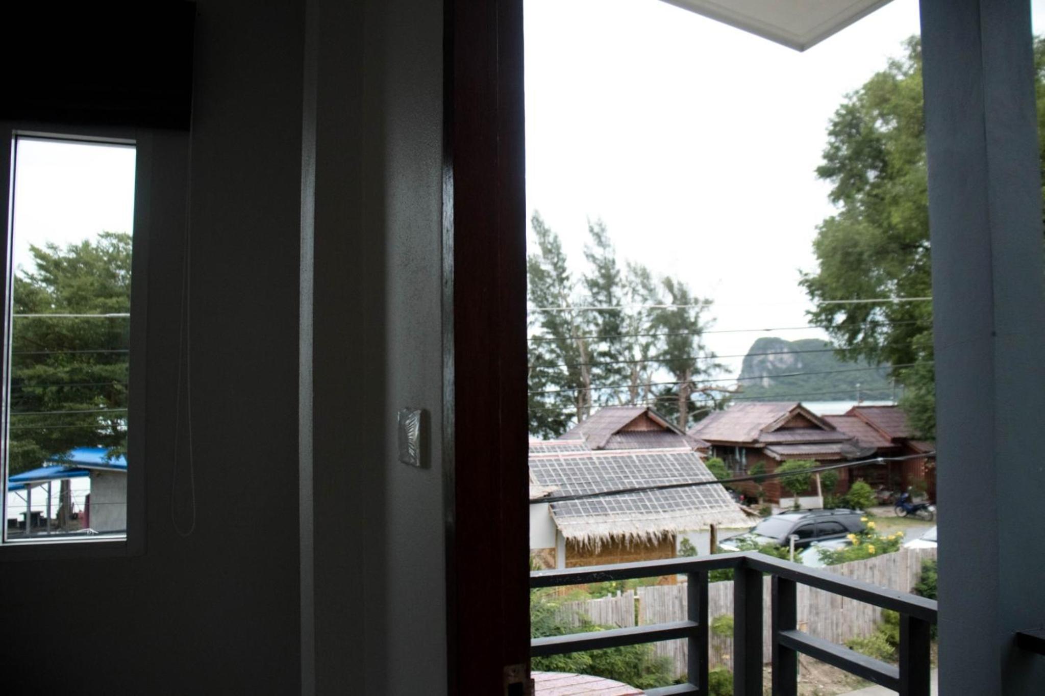 balcony