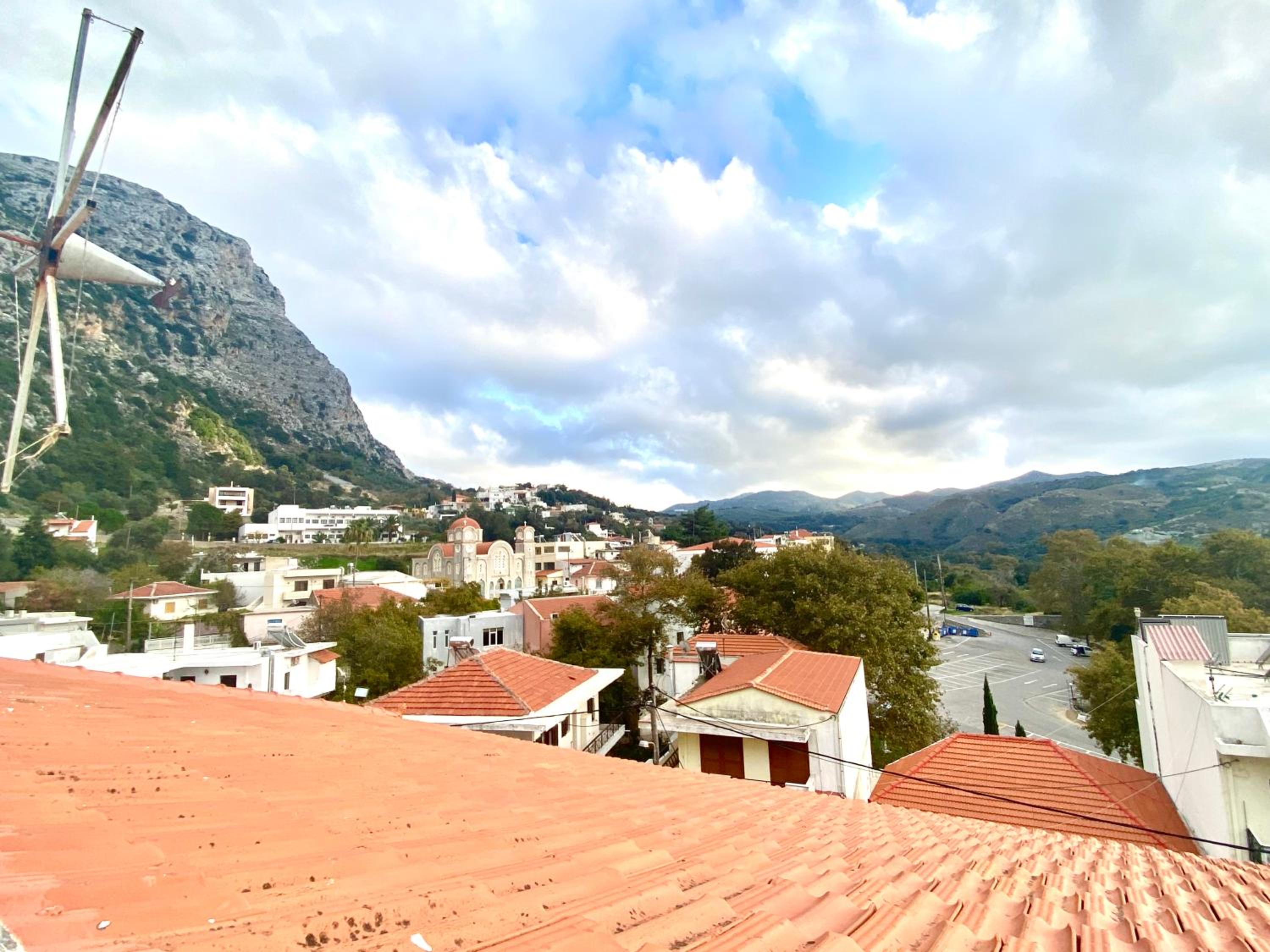 Costas Inn