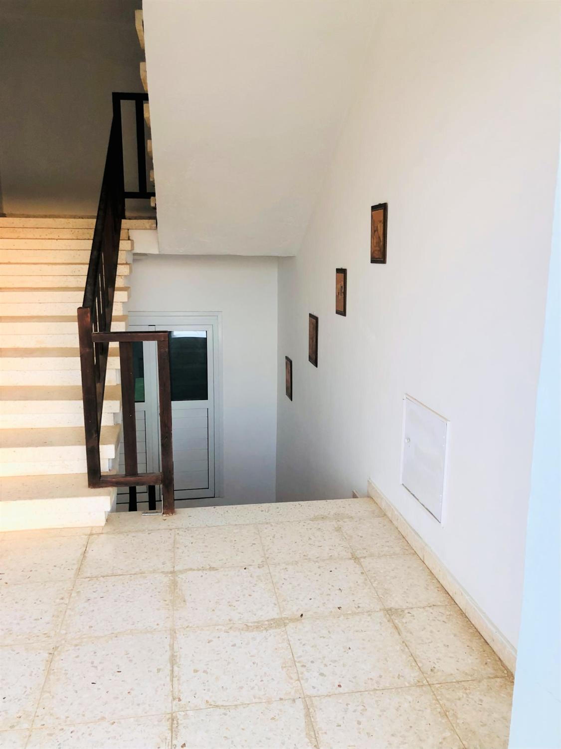 White House studio with sea view and parking