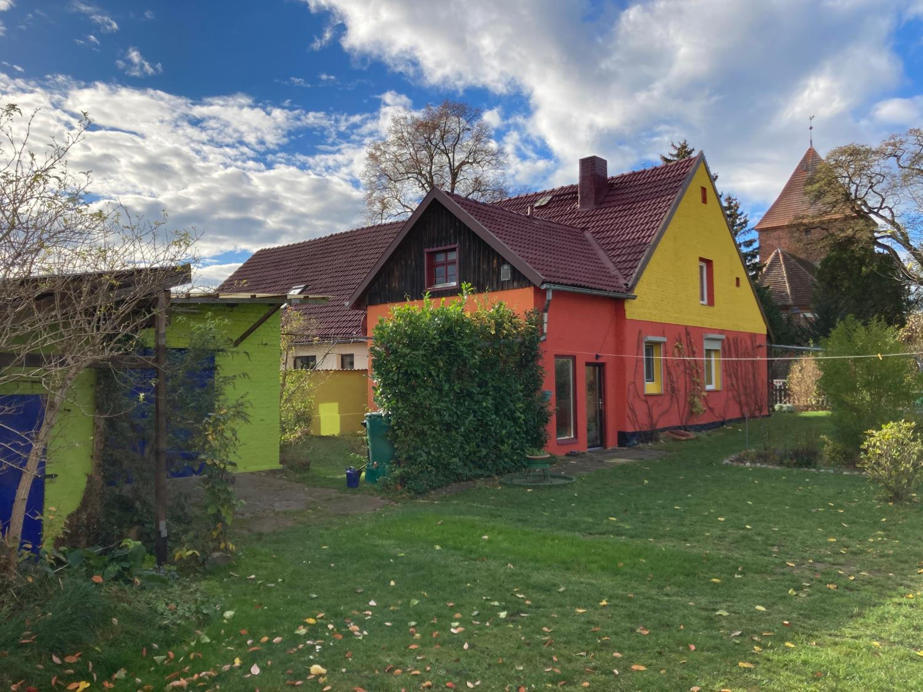 Villa Kunterbunt: Urgemütlich und fast perfekt