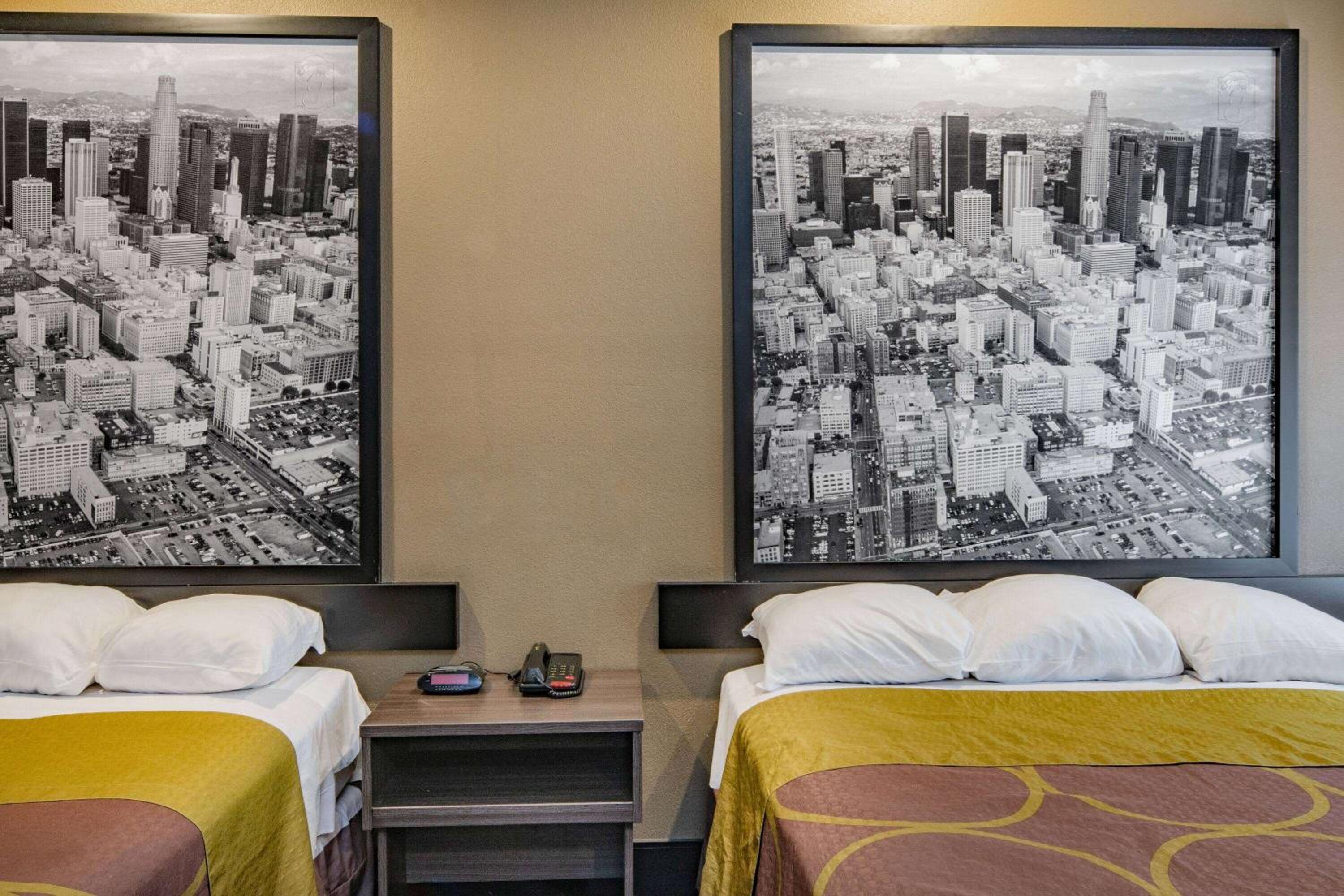 North Hollywood Vacations - Super 8 by Wyndham North Hollywood - Property Image 9