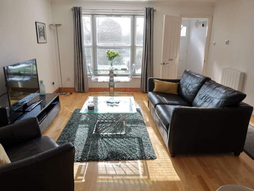 Flat 4 Summertown Court view 3