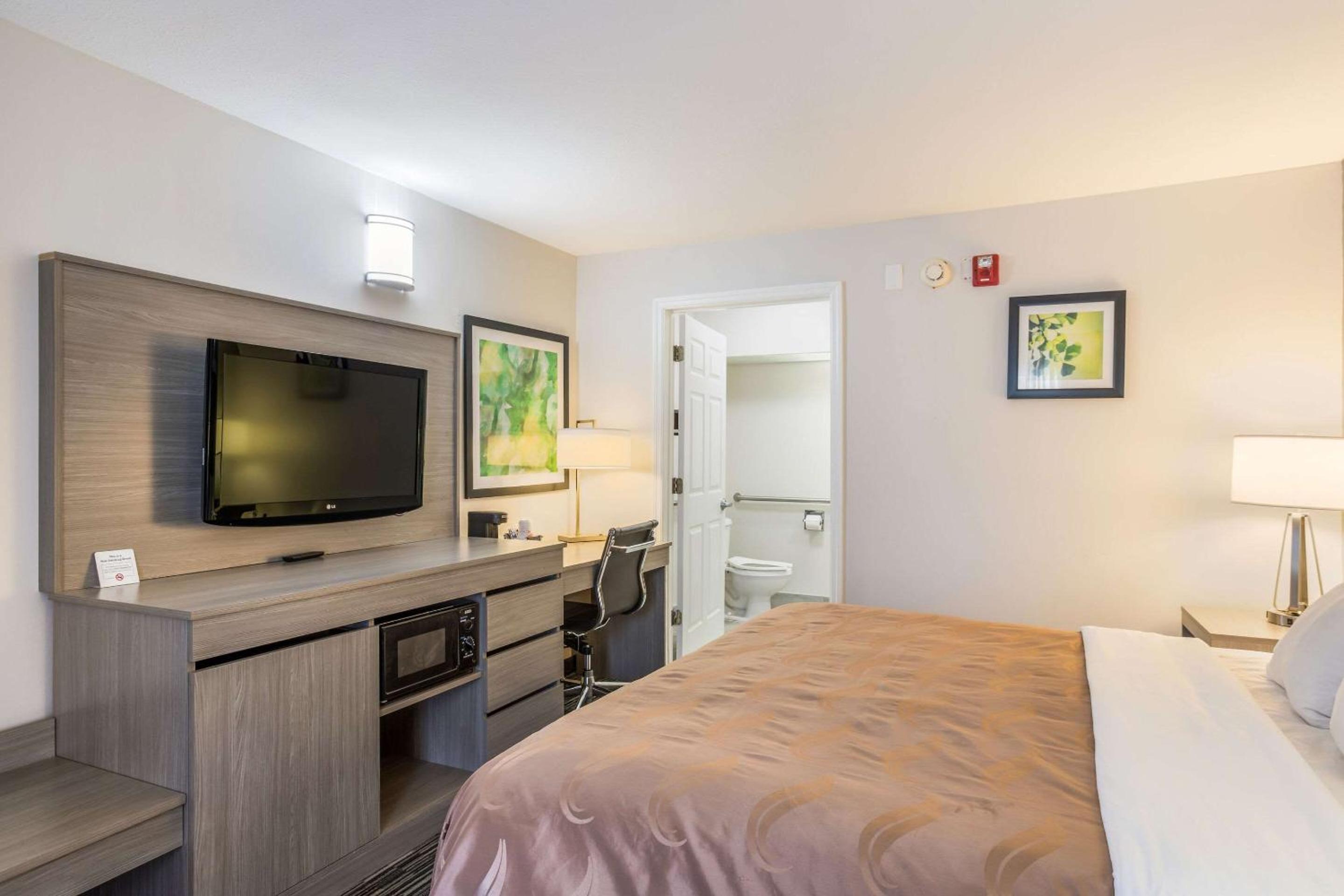Quality Inn Gallatin-Nashville Metro - Property Image 56
