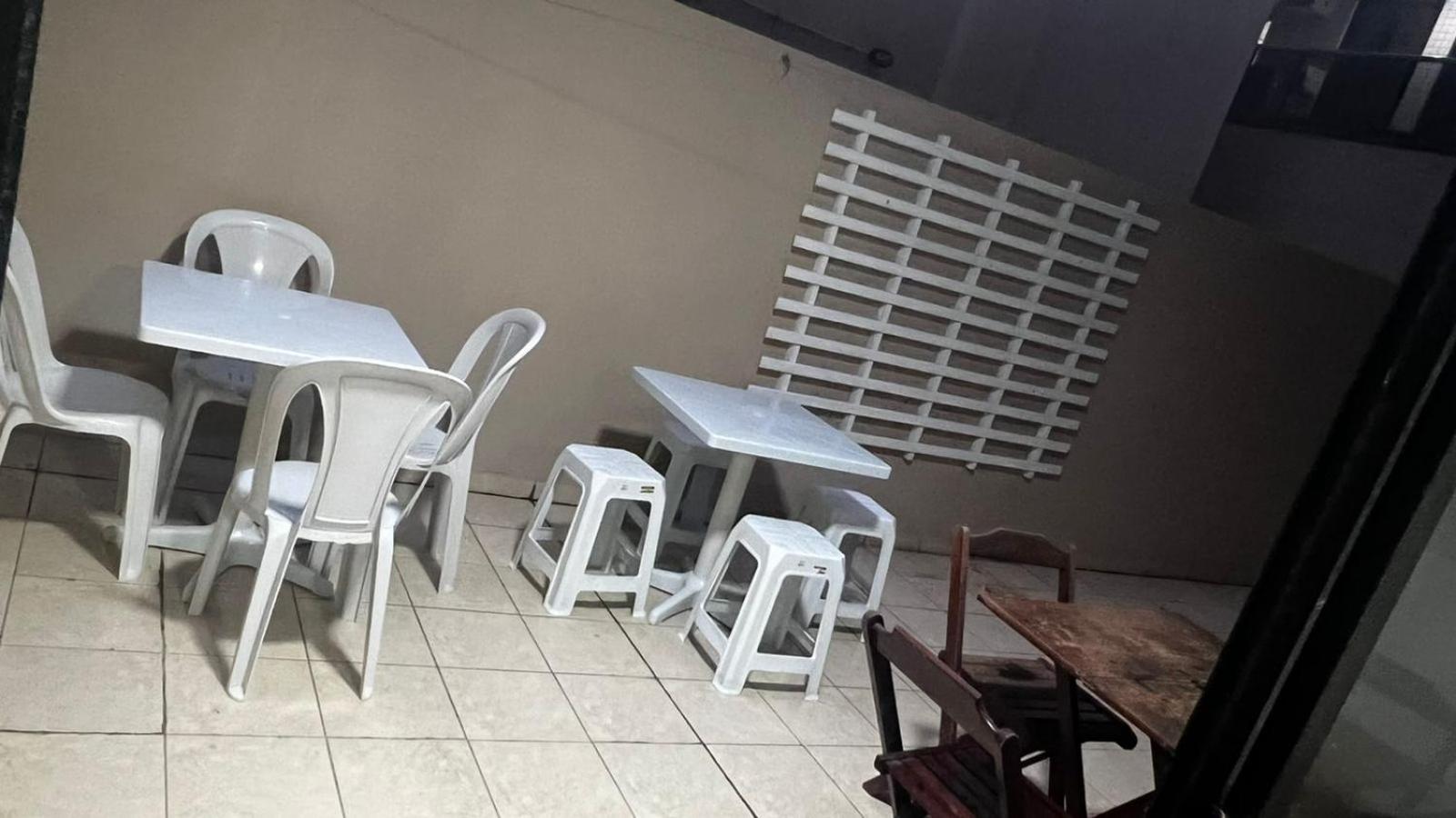 Apartamento 4 quartos Av Beira Mar nº 36 - Edif Canto Nobre - Guarapari ES