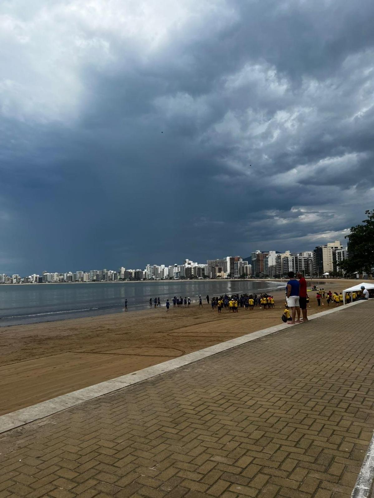 Apartamento 4 quartos Av Beira Mar nº 36 - Edif Canto Nobre - Guarapari ES