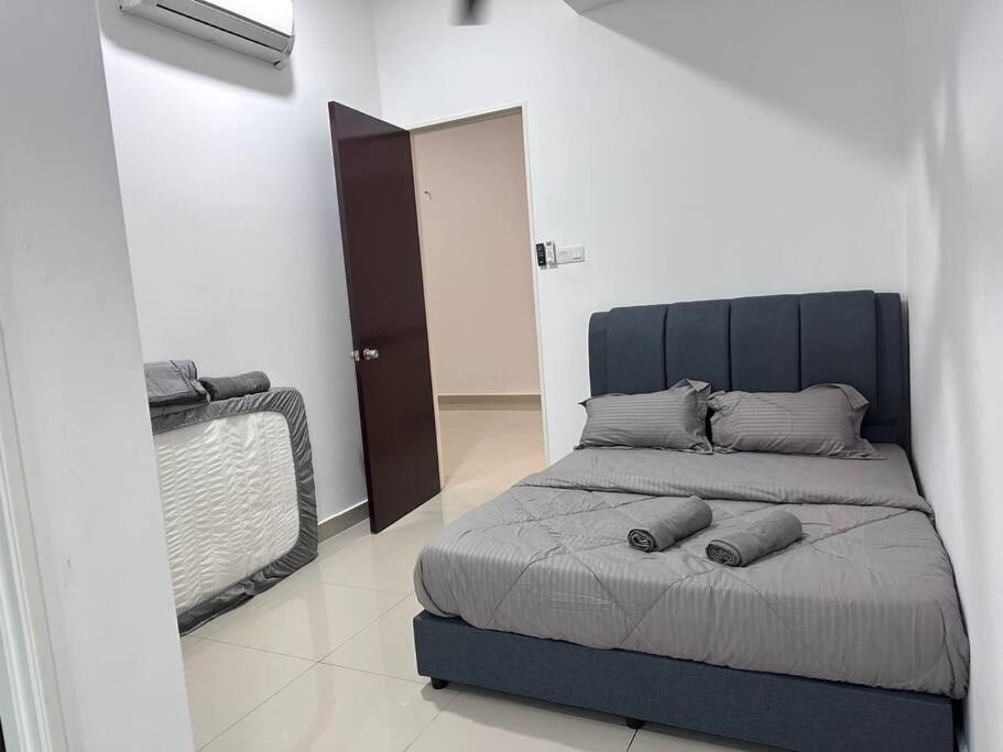 11 Austin 5mins to AICC Long Sing HeLiXuan Yi Jia PeiKin Restaurant Opposite HSI