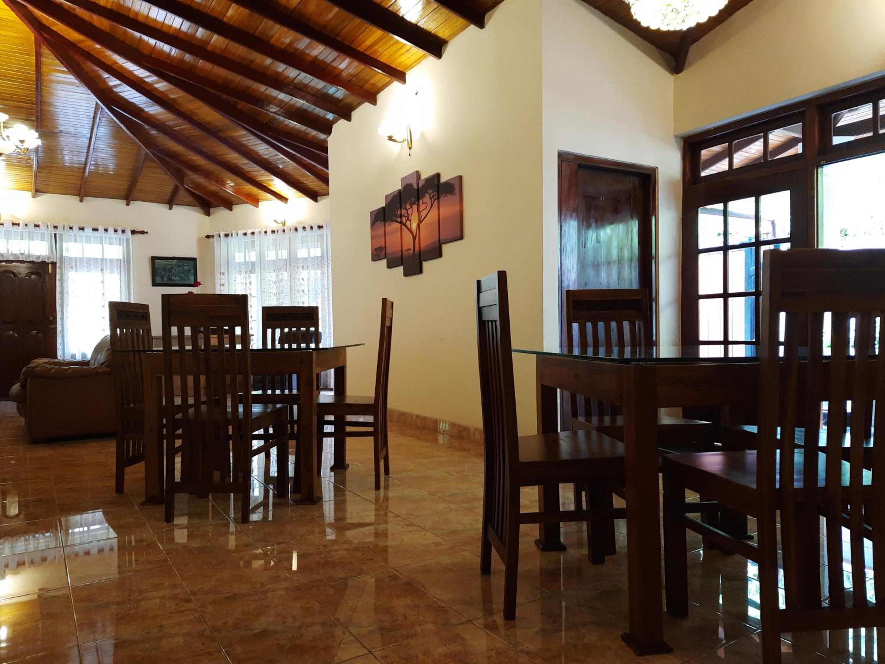 Kandy Bliss Lounge view 5