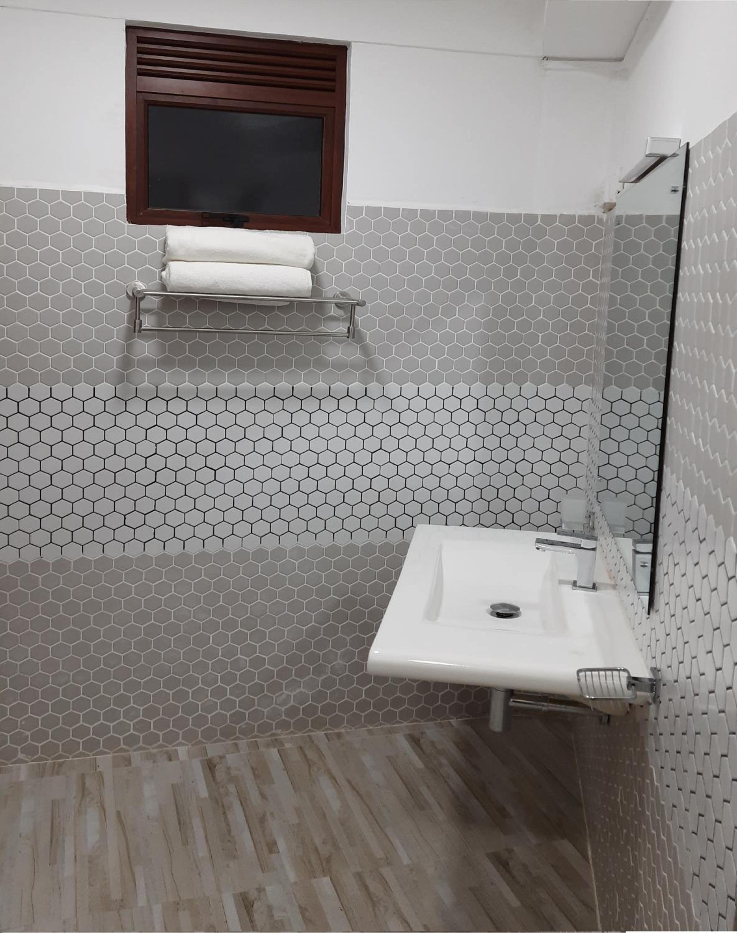 Photo 16
