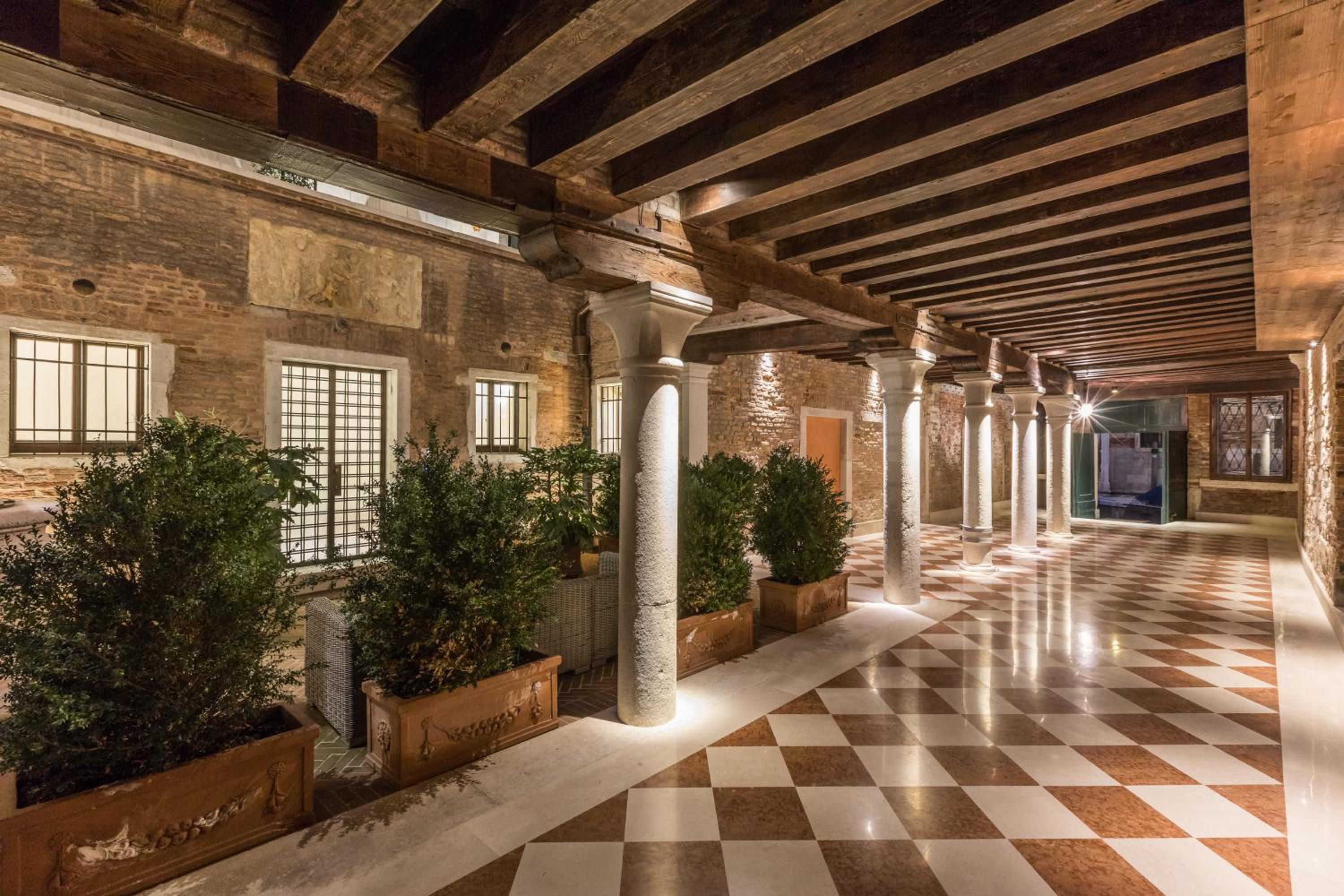 Palazzo Morosini Degli Spezieri - Lifestyle Apartments