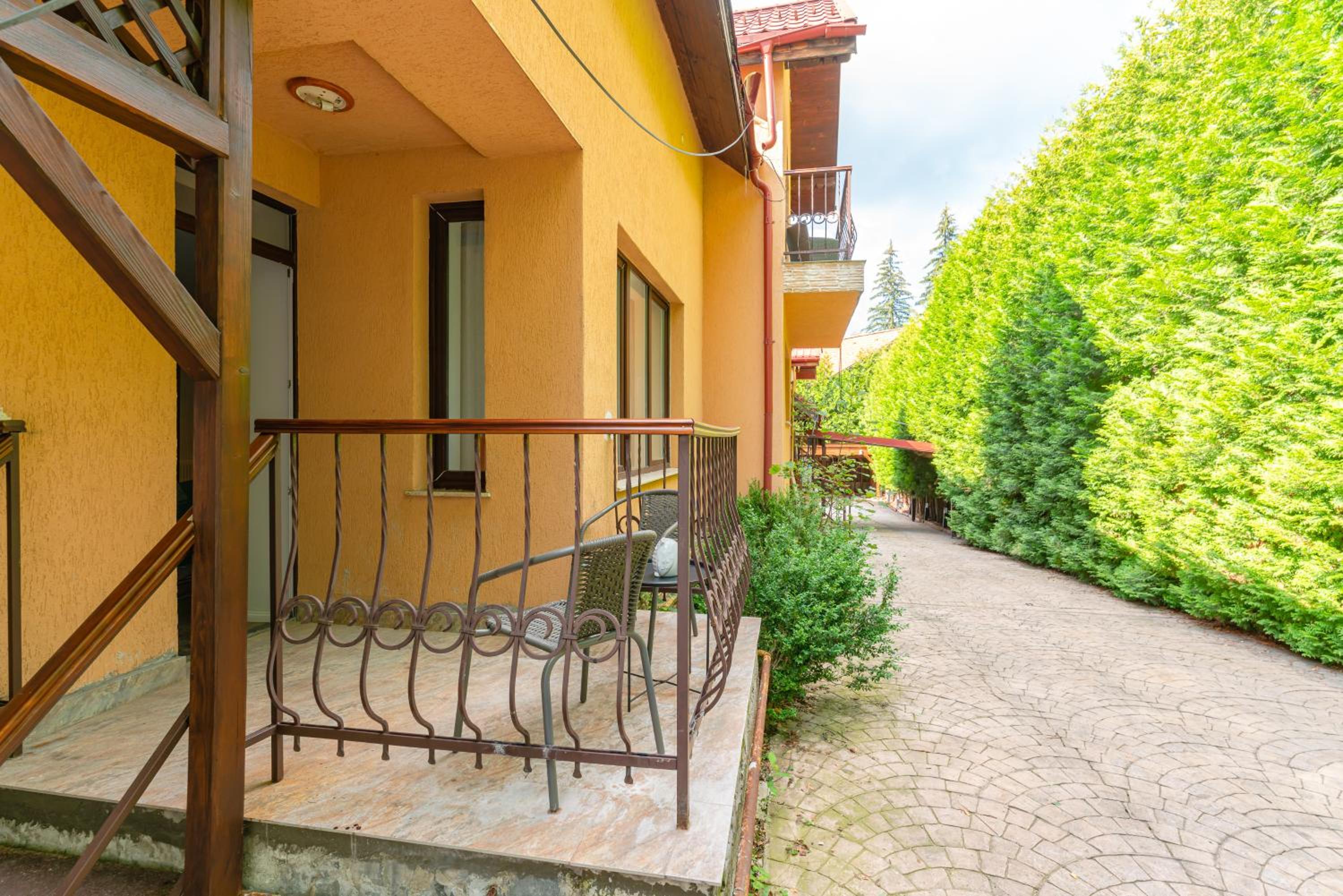 balance & terrace