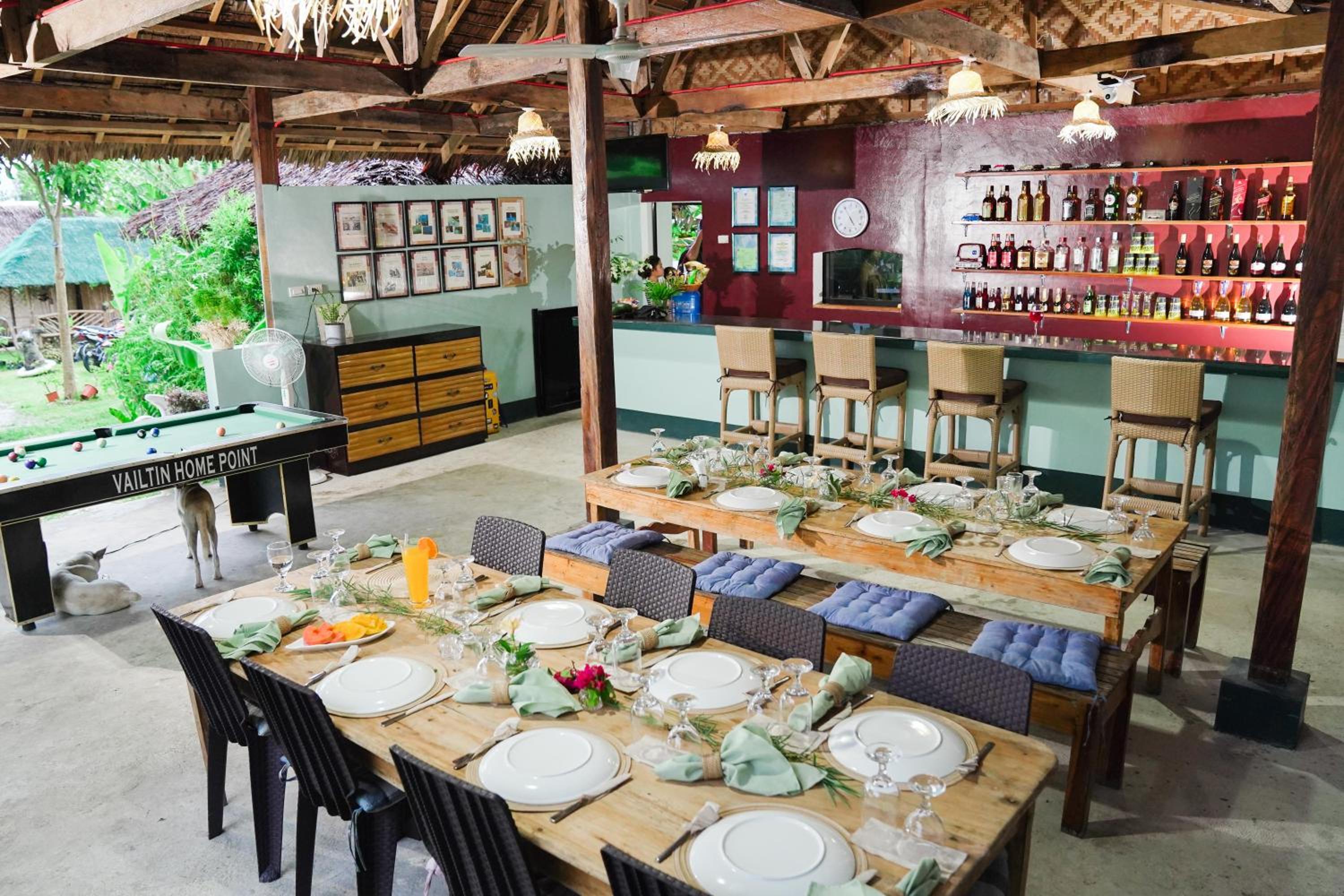 dining