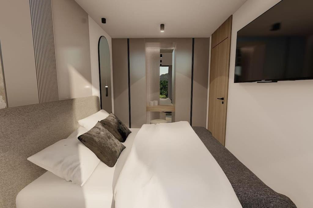 HEAVEN HILLS 24 - connection of nature and luxury