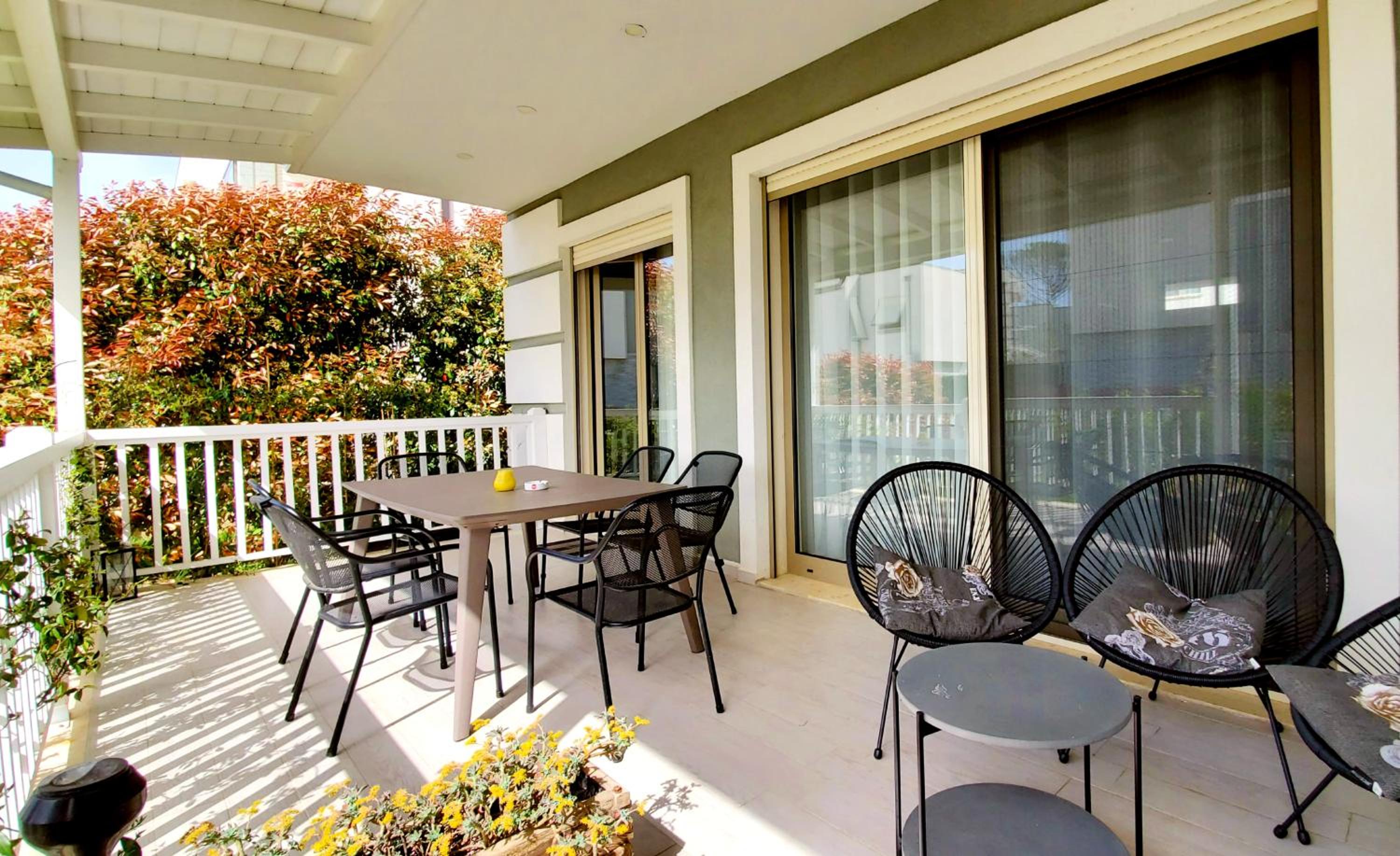 Gjiri i Lalzit - Vila Savita - Perla Resort