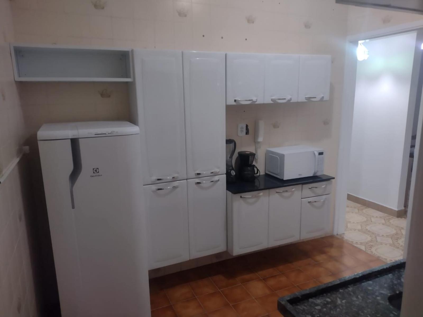Apartamento a 50 mt da praia, tudo novo view 4