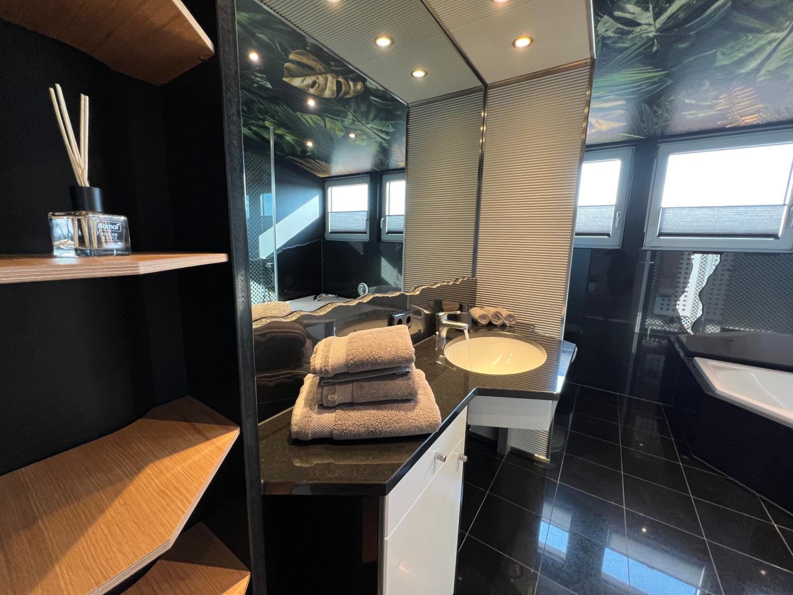 Luxus Loft uber den Dachern von Roding - Property Image 2