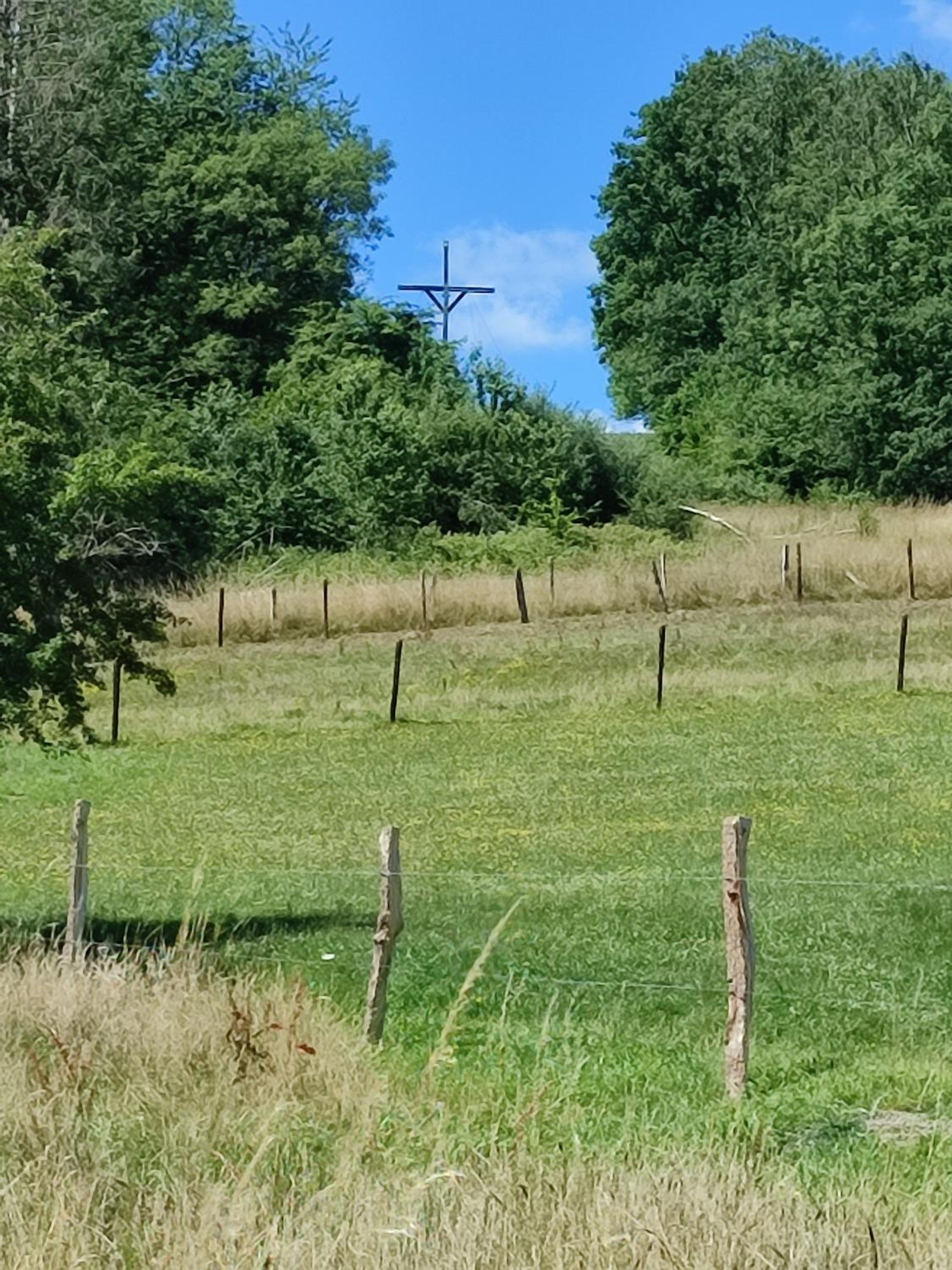 maison au bord du bois toute équipée avec jaccuzzi