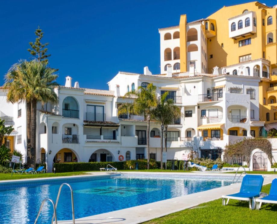 FASCINANTE Hogar en Cabo Pino en MARBELLA