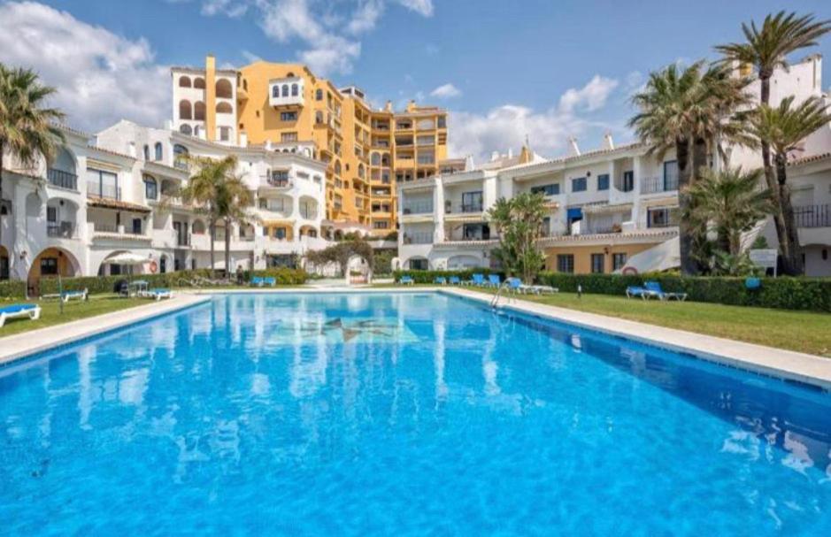 FASCINANTE Hogar en Cabo Pino en MARBELLA