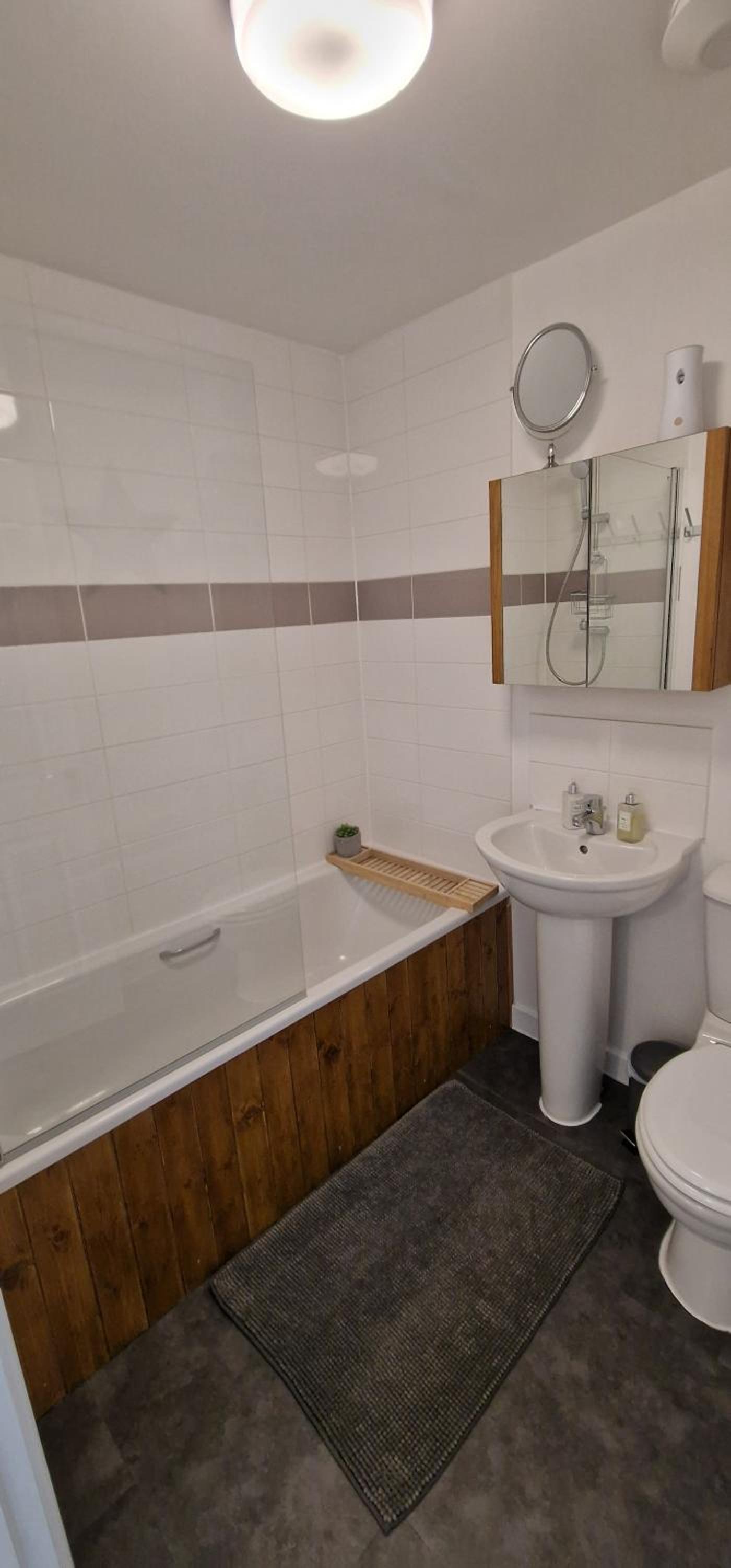 Norwich, Lavender House, 3 Bedroom House, Private Parking and Garden, photo 10