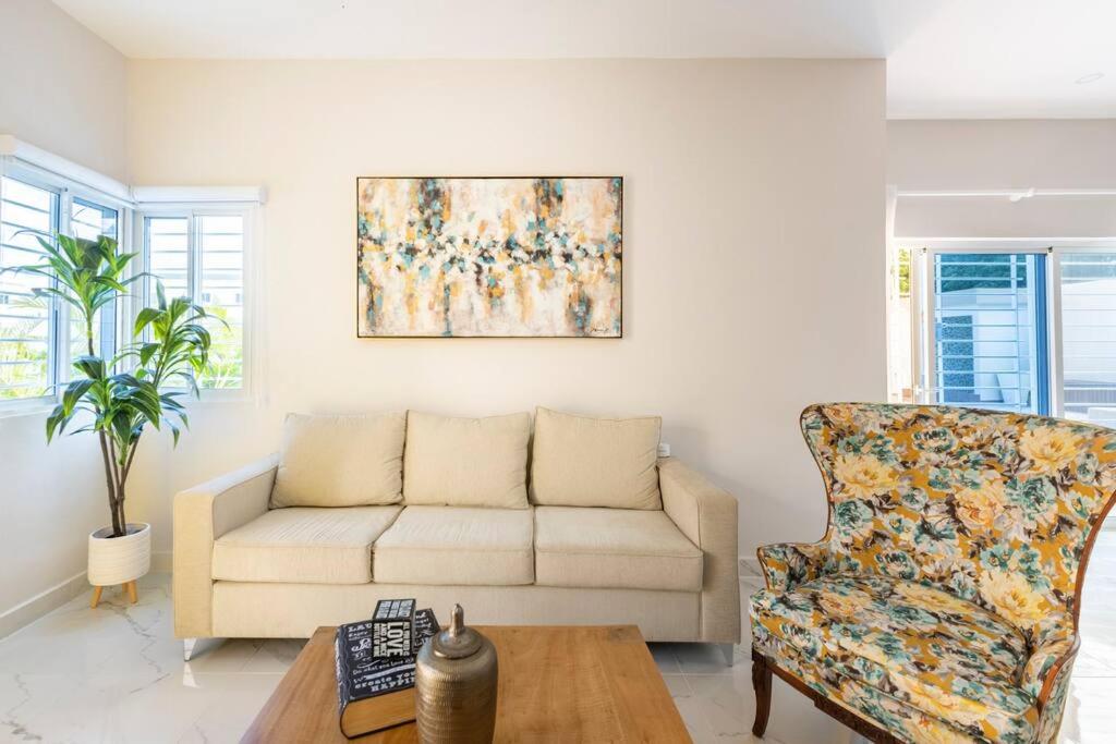 The Green Palms 5 Bedroom villa with pool / garden view 4