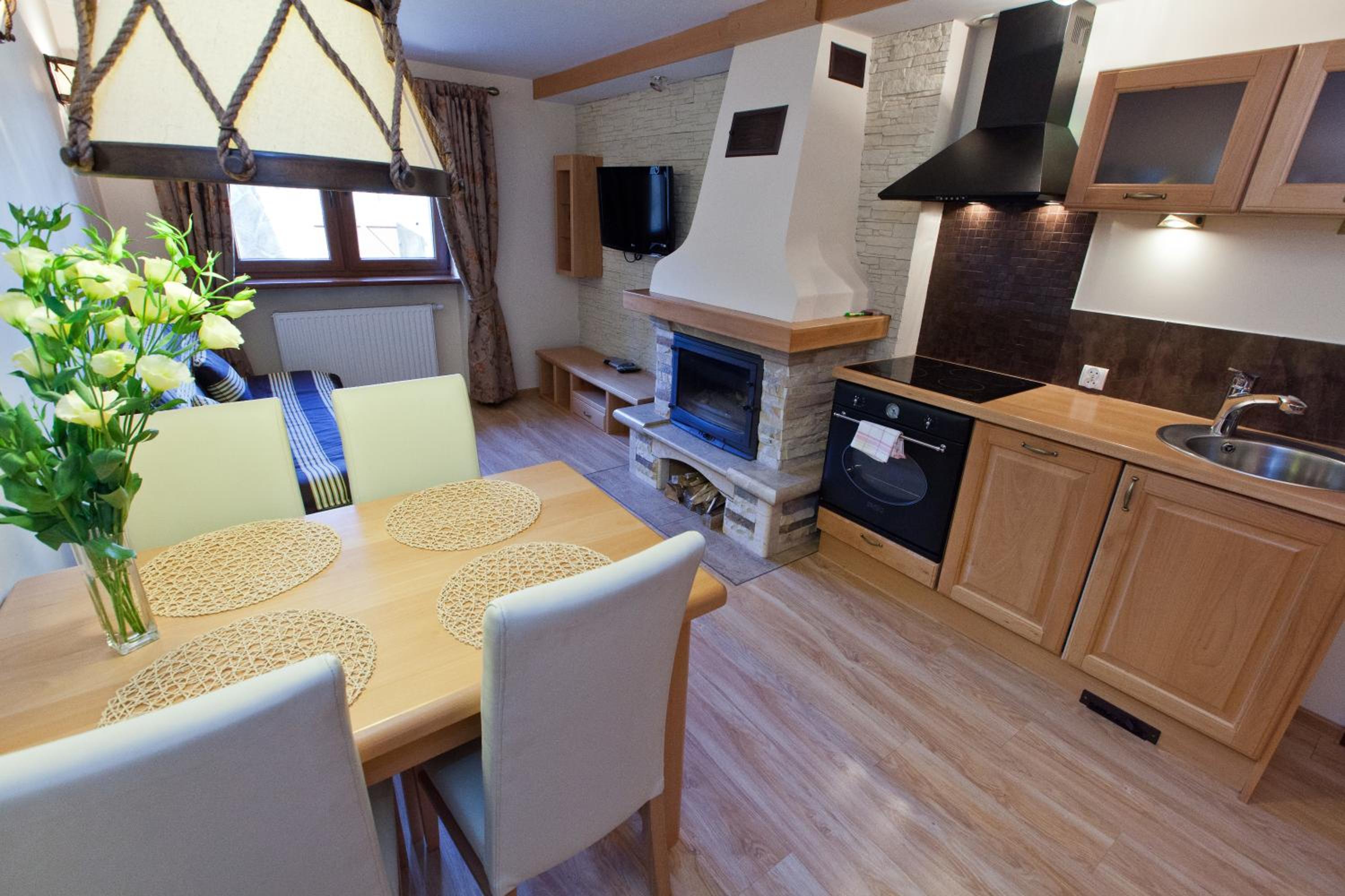 Photo 62