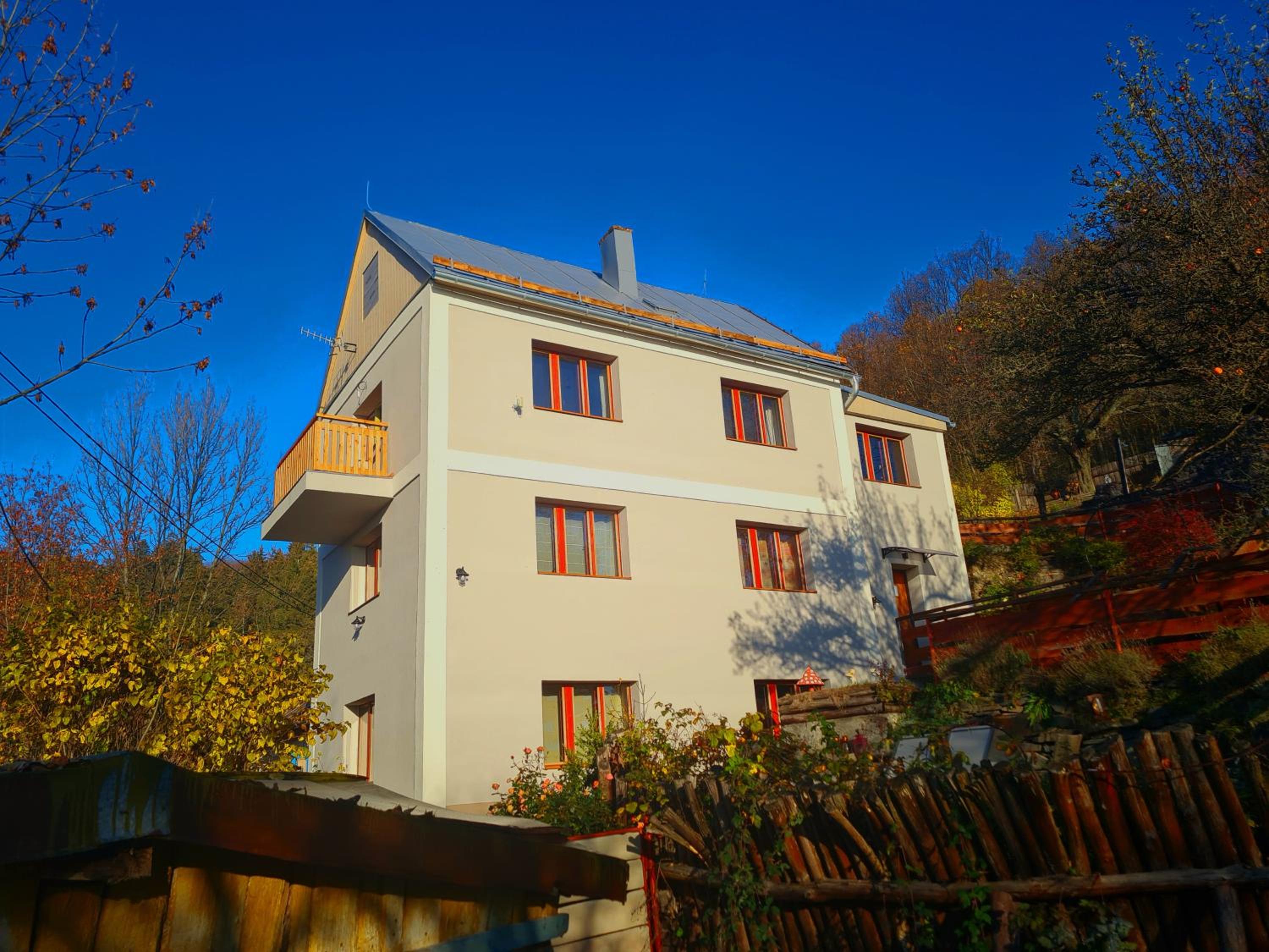 Hotel Ubytovanie Klinger - chata nad jazerom - Image 1