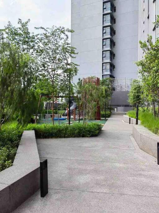 Millerz Suite 3R2B Condo Near MidValley 3 Beds 3 Bedrooms Staycation Best Choice