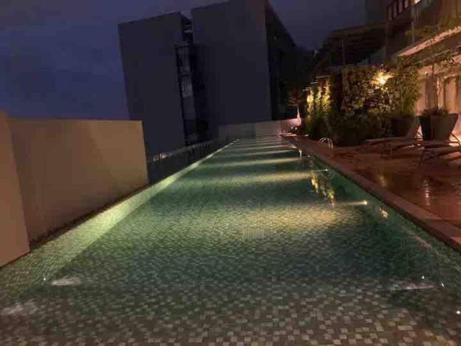 Millerz Suite 3R2B Condo Near MidValley 3 Beds 3 Bedrooms Staycation Best Choice