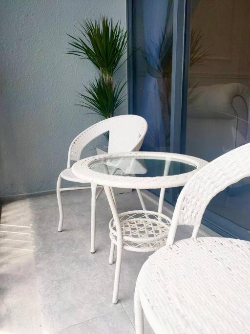 Millerz Suite 3R2B Condo Near MidValley 3 Beds 3 Bedrooms Staycation Best Choice