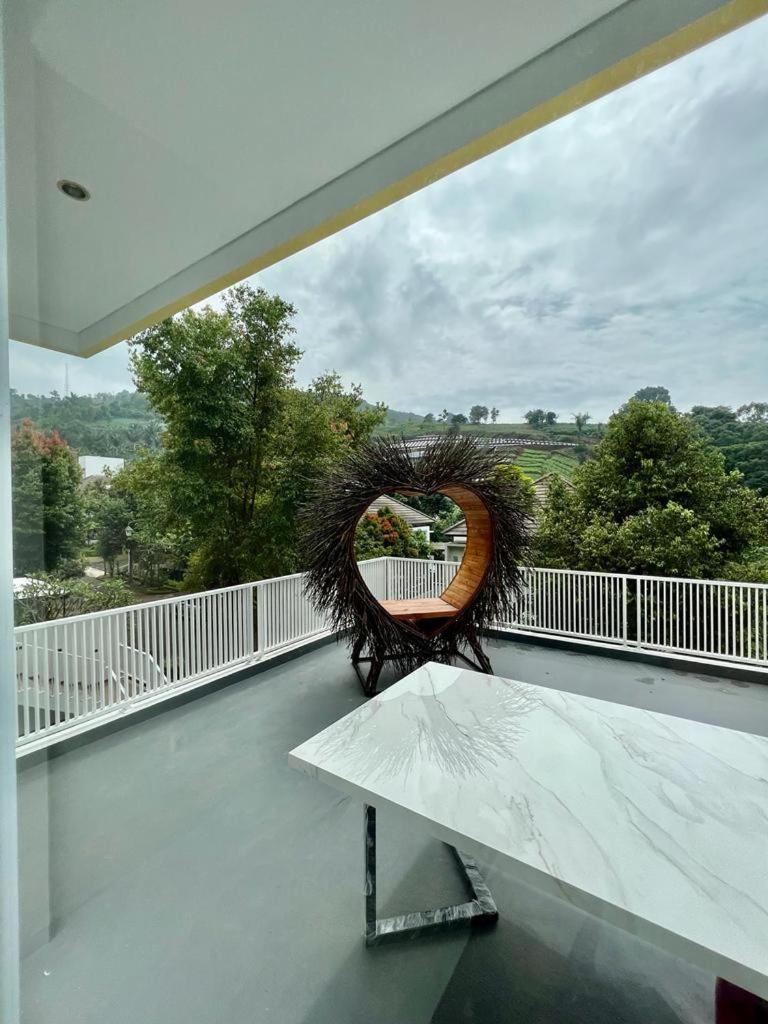 Platinum Yellow Bandung Villa 24 Pax Private Pool view 5