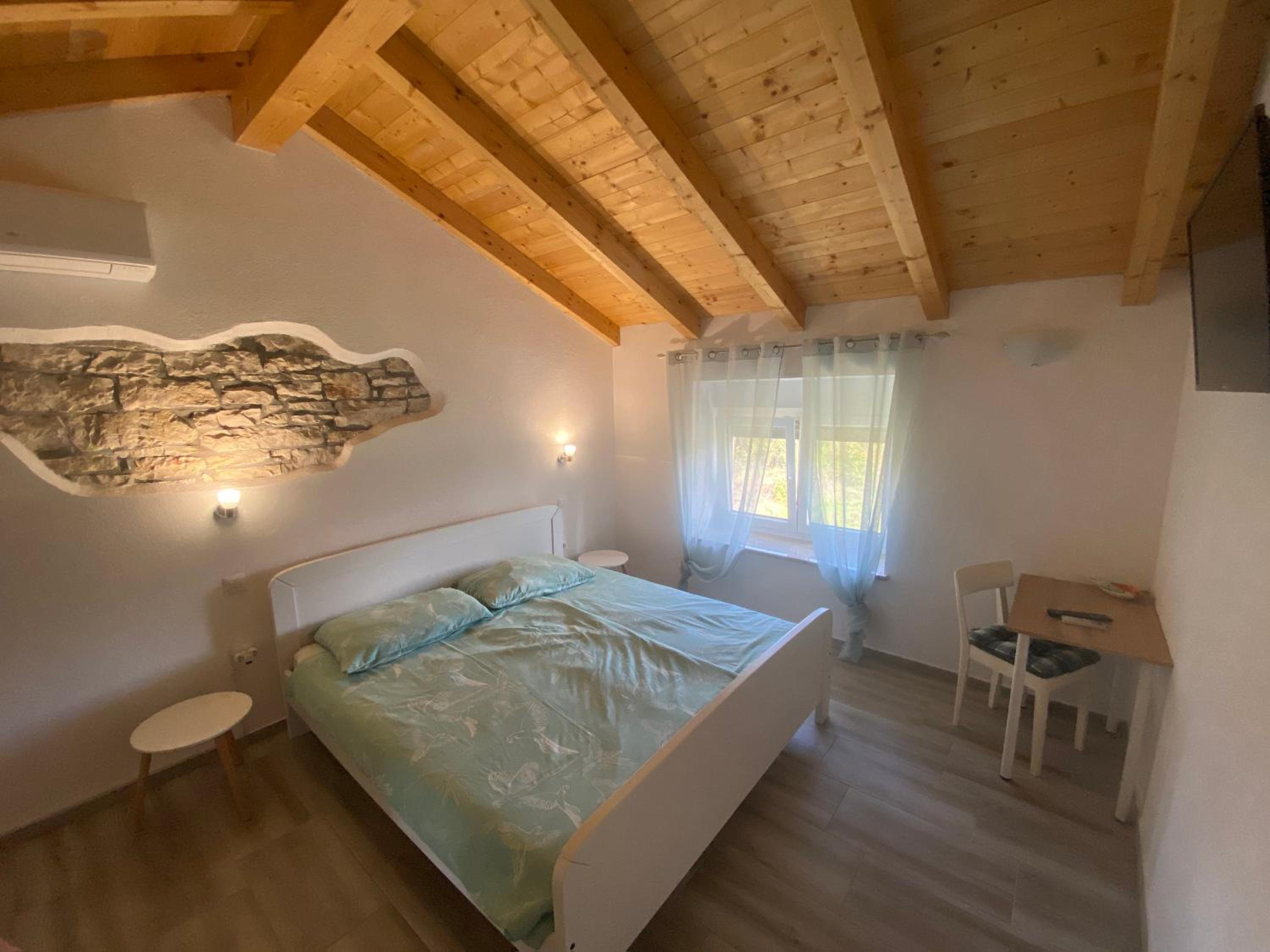 House Carla Belavici view 5