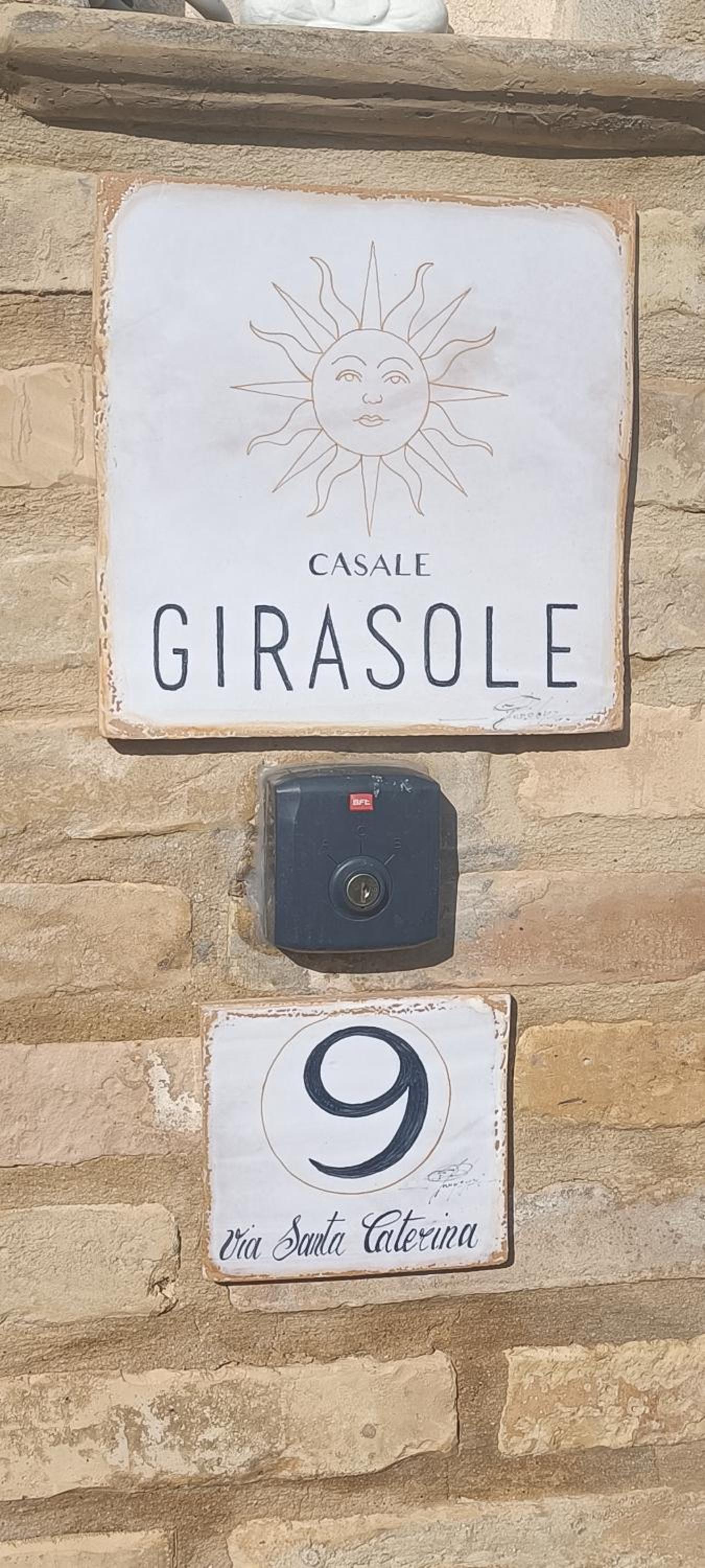 Casale Il Girasole view 3