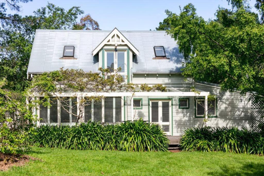 Carramar Estate: 2 homes stunning mountain views