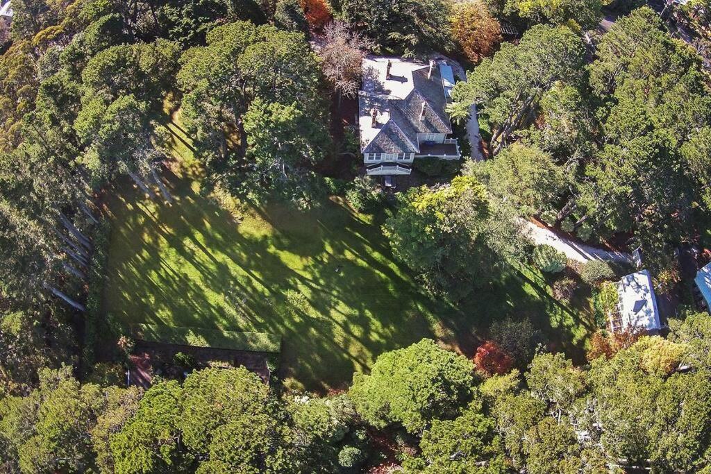 Carramar Estate: 2 homes stunning mountain views
