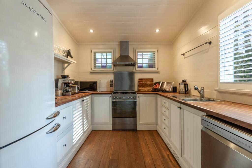 Carramar Estate: 2 homes stunning mountain views
