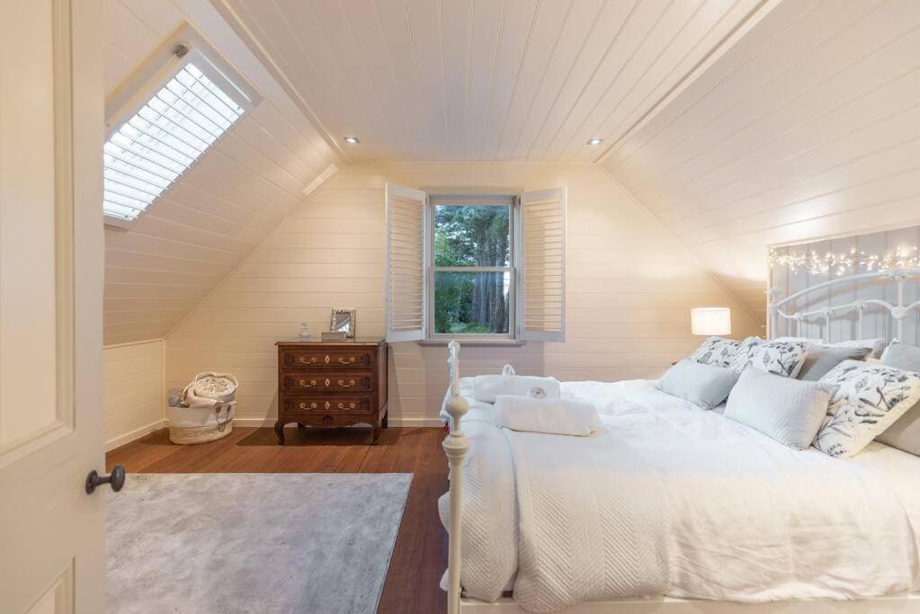 Carramar Estate: 2 homes stunning mountain views