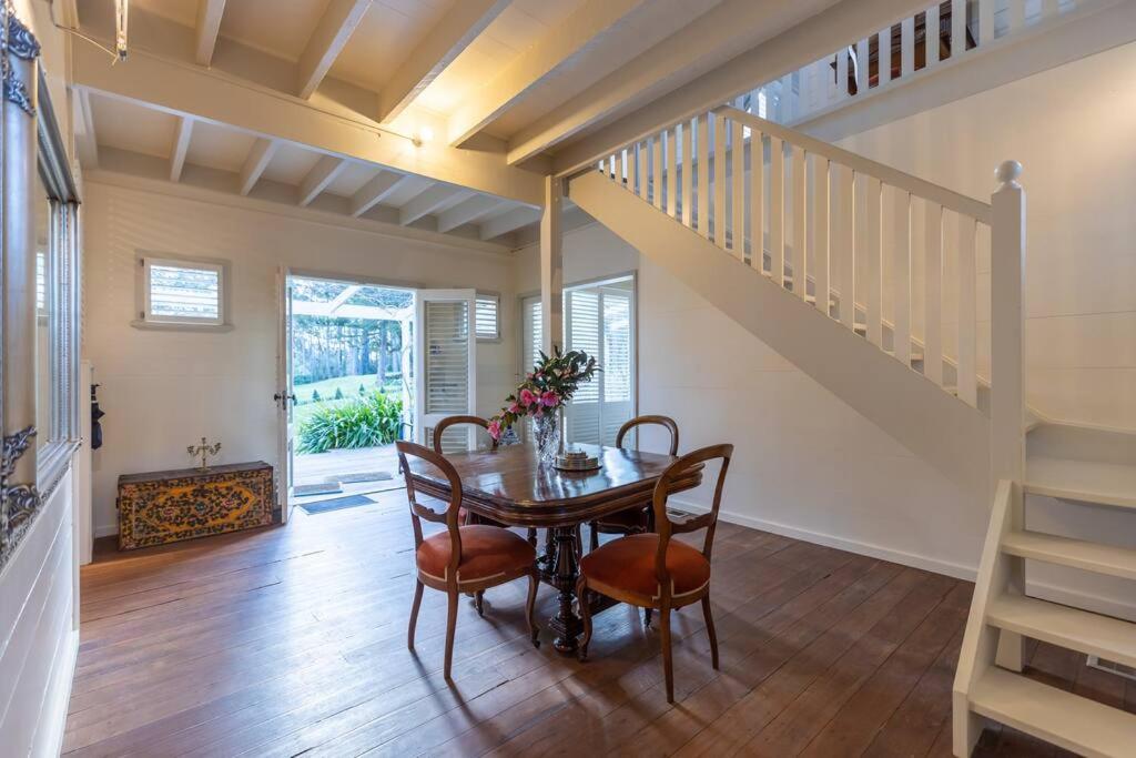 Carramar Estate: 2 homes stunning mountain views